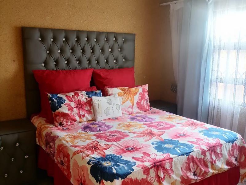 Starter Family Dream Home! Modern Comfort & Ample Space Await! - Photo 8