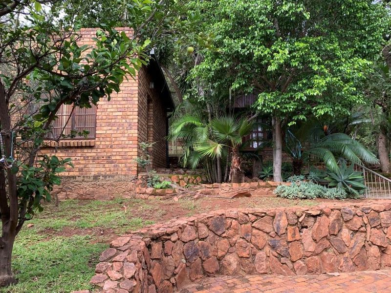 Your Perfect Bushveld Escape Awaits! - Photo 4