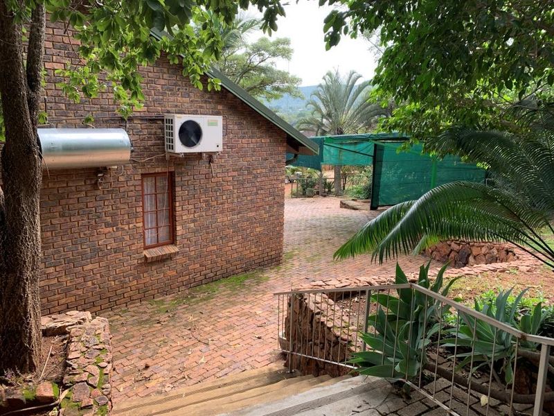 Your Perfect Bushveld Escape Awaits! - Photo 9