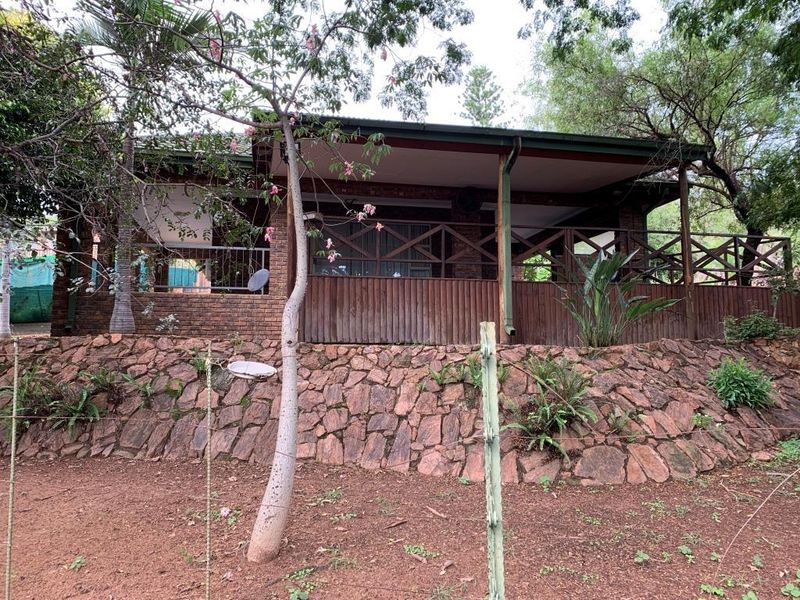 Your Perfect Bushveld Escape Awaits! - Photo 2