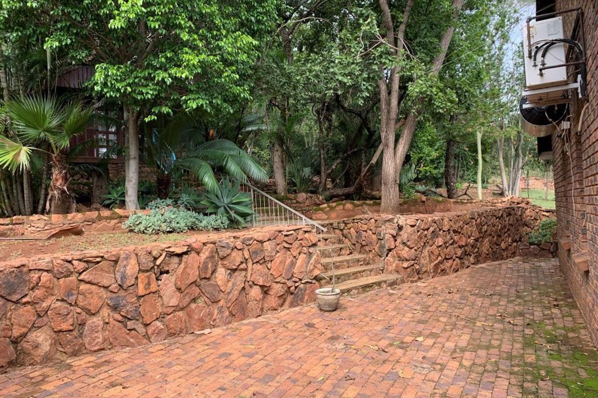 Your Perfect Bushveld Escape Awaits! - Photo 5