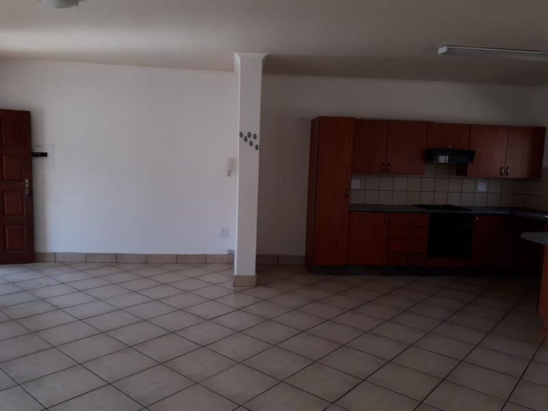 This spacious unit is located in a popular complex in Vaalpark. - Photo 5