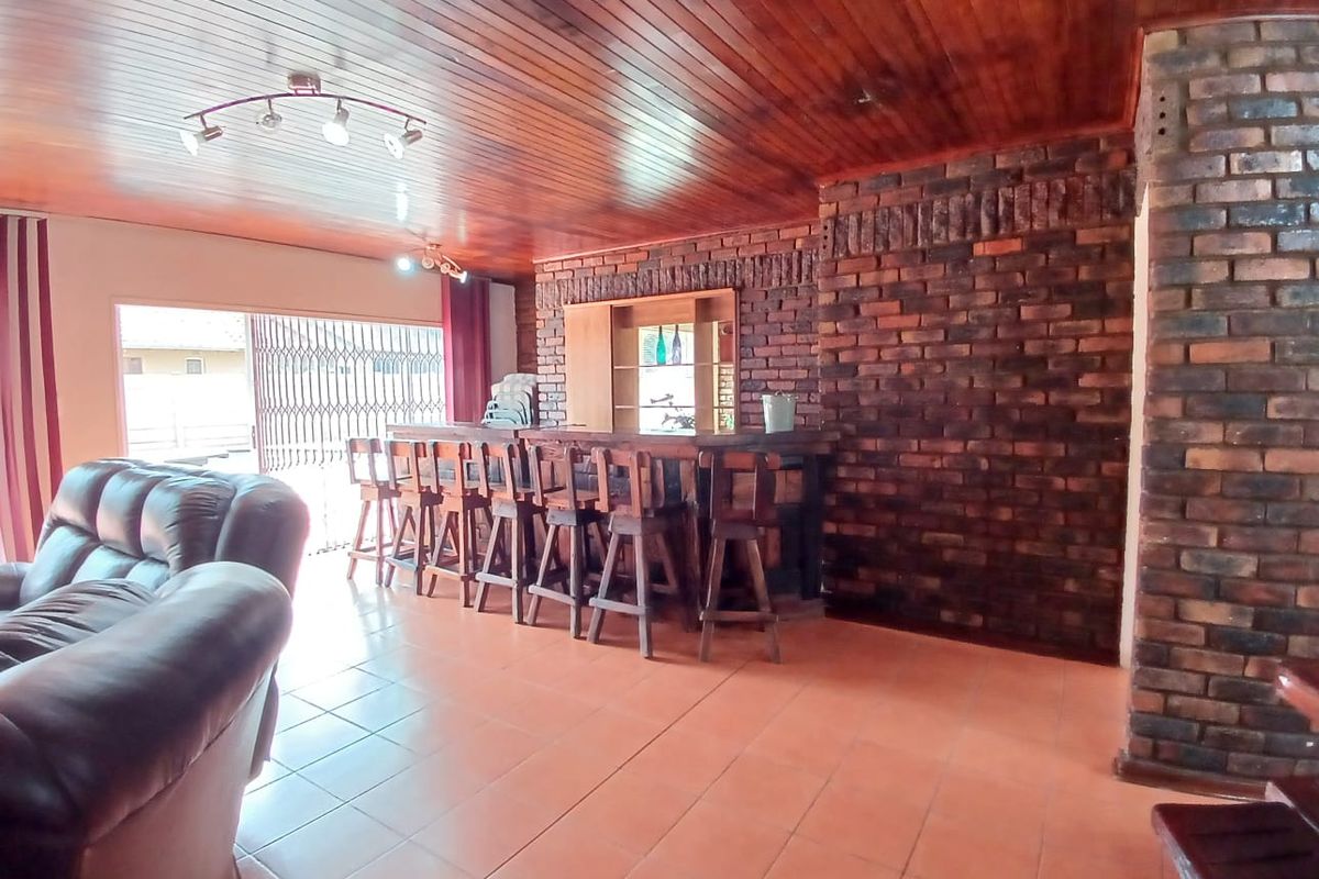 House For Sale In Vereeniging - Photo 3