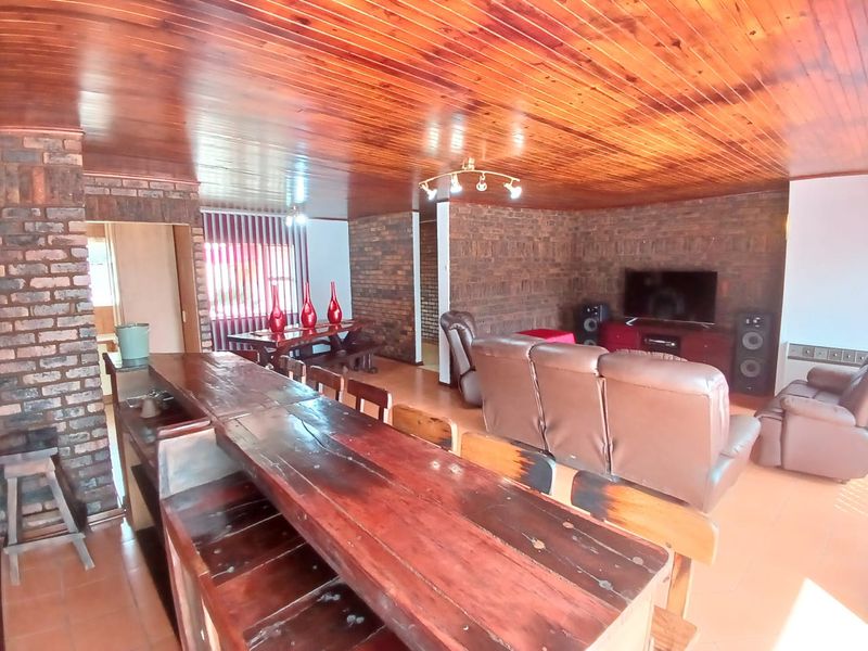 House For Sale In Vereeniging - Photo 4