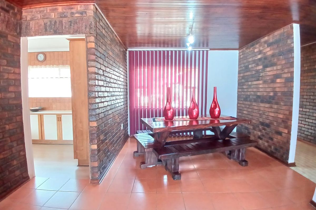 House For Sale In Vereeniging - Photo 5