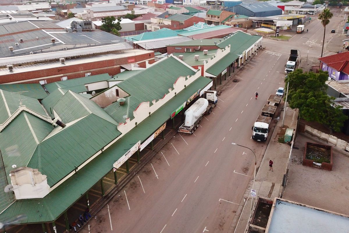 Bela Bela - Main Street - Commercial Buidling - Photo 5