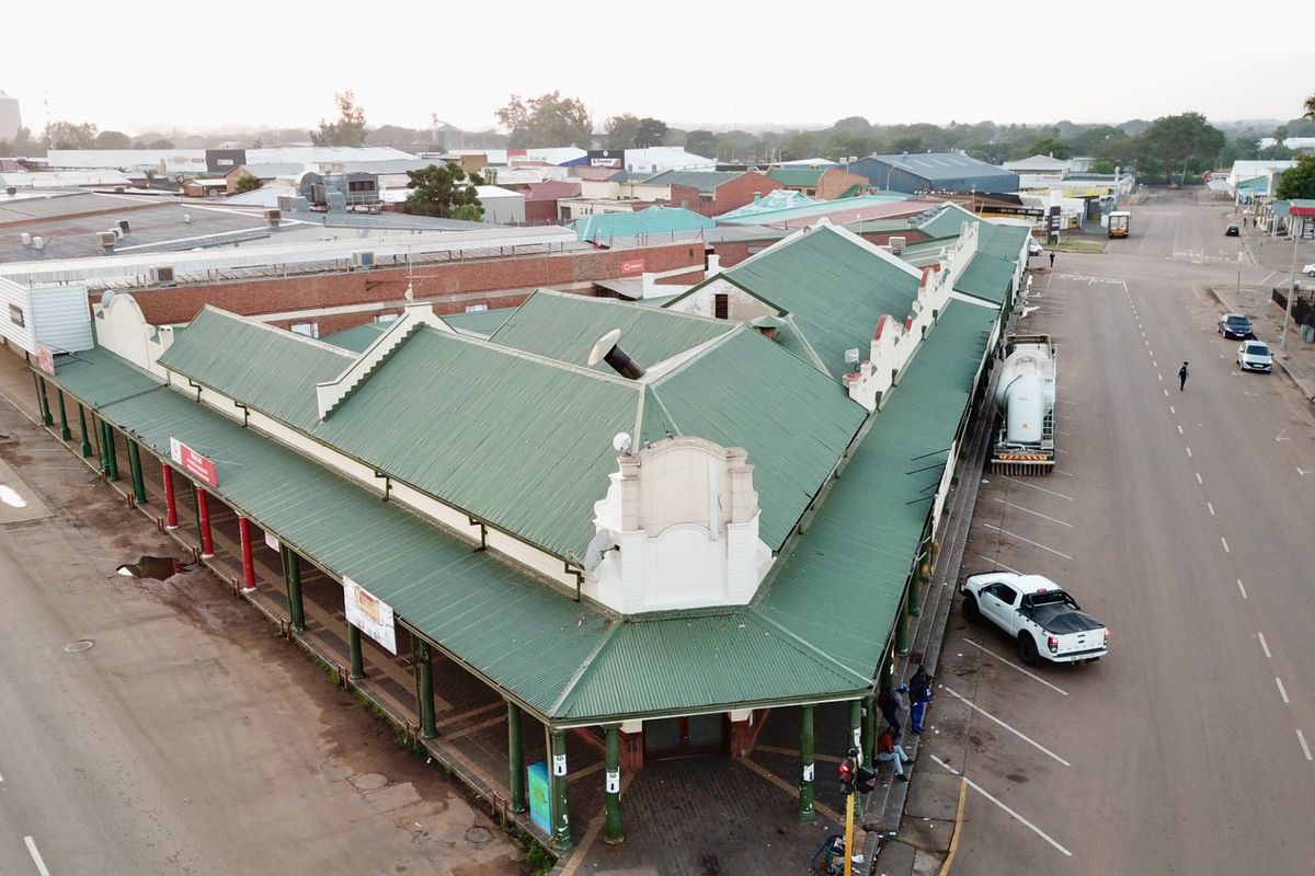 Bela Bela - Main Street - Commercial Buidling - Photo 4