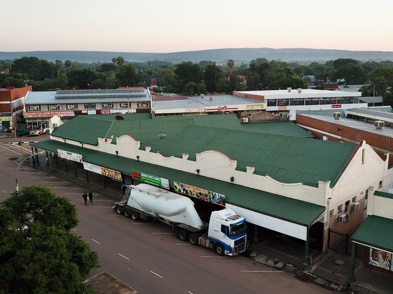 Bela Bela - Main Street - Commercial Buidling - Photo 10