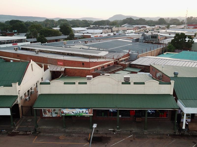 Bela Bela - Main Street - Commercial Buidling - Photo 9