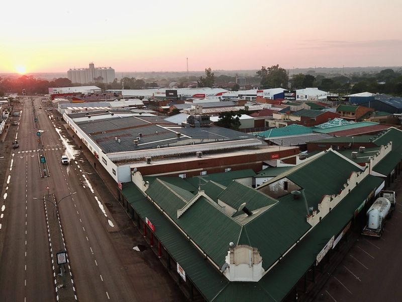 Bela Bela - Main Street - Commercial Buidling - Photo 2