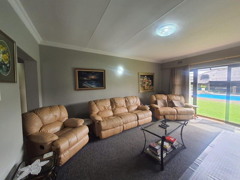 Sonland Park Beautiful Bargain Buy - Photo 3