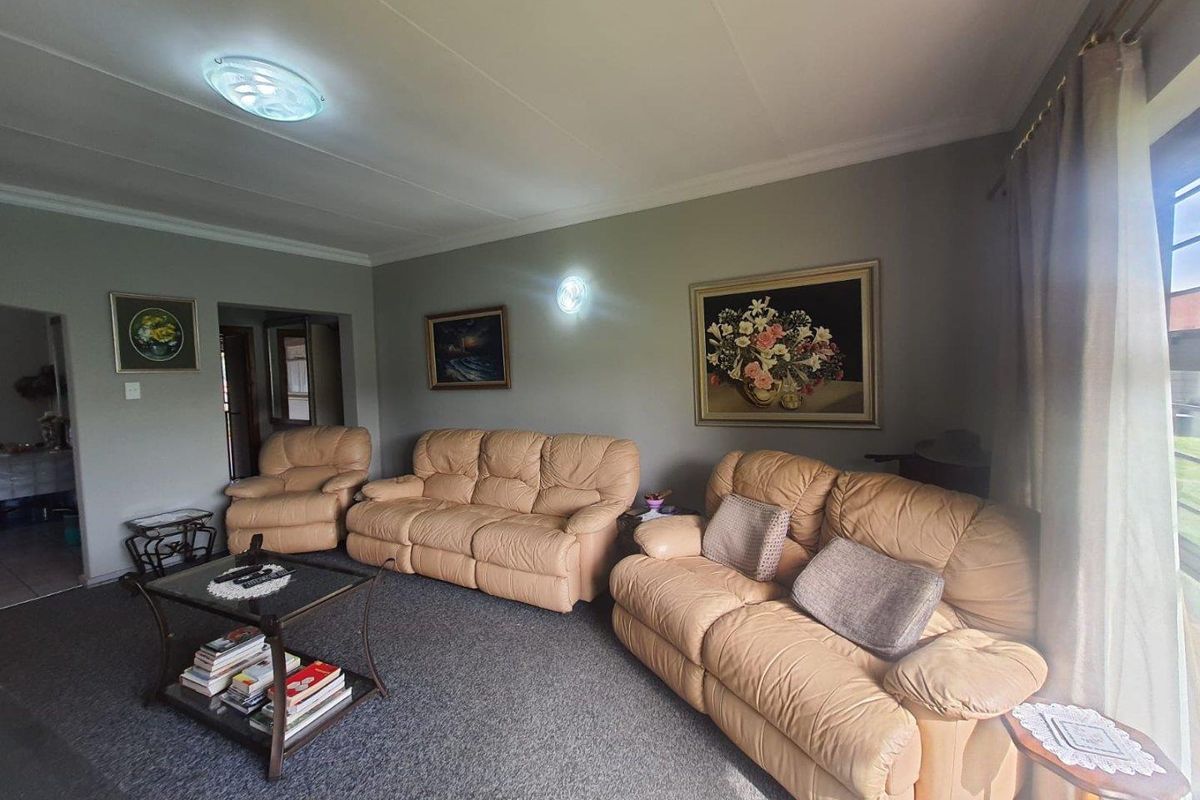 Sonland Park Beautiful Bargain Buy - Photo 2