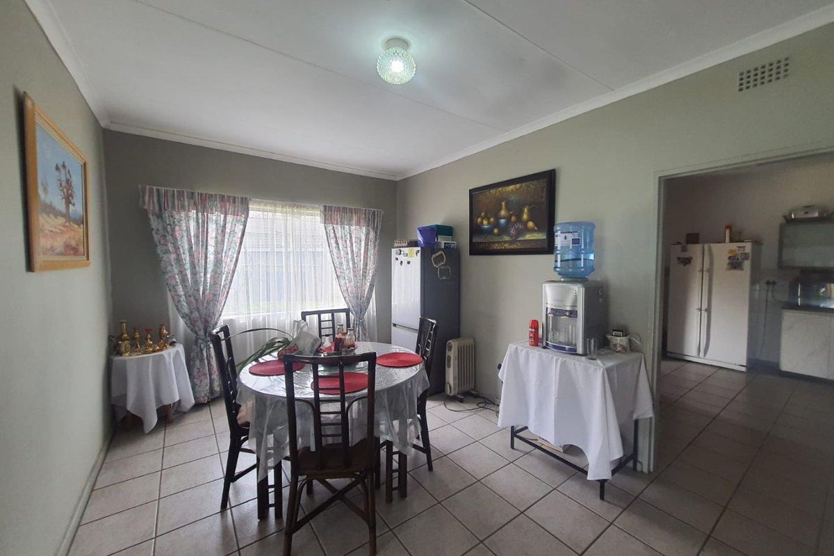 Sonland Park Beautiful Bargain Buy - Photo 4