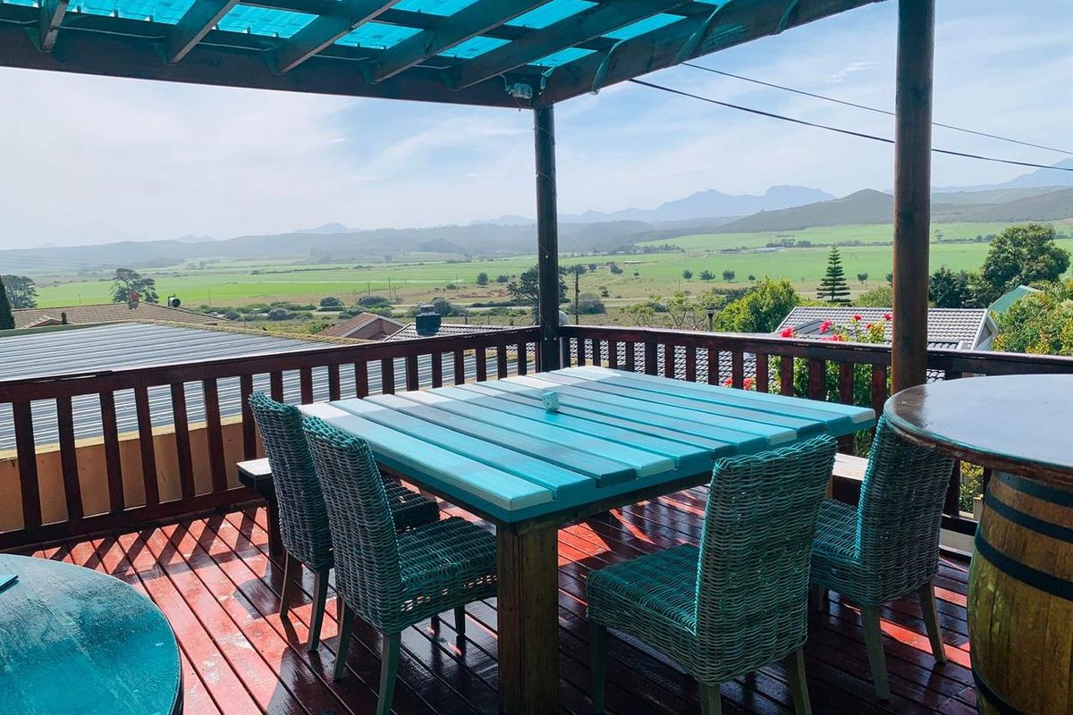 Exceptional property for sale in the Garden Route - Photo 2