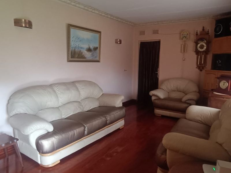 Spacious Home with 2 Flatlets, Big Yard, and Endless features! - Photo 4