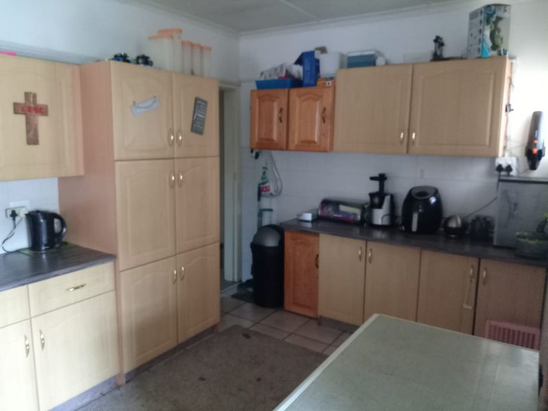 Cosy house for sale in sasolburg - Photo 7