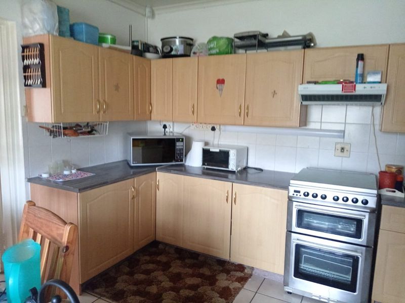 Cosy house for sale in sasolburg - Photo 4