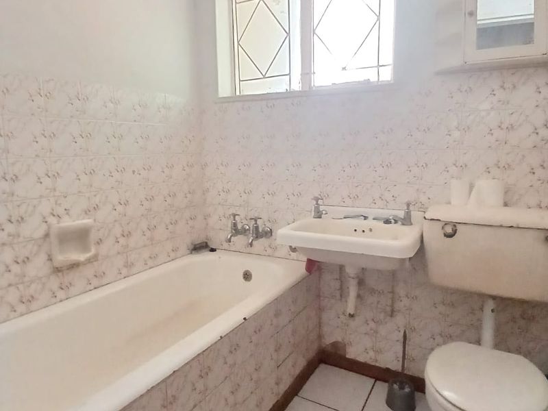 Family house to let walking distance to high school and shopping center - Photo 9