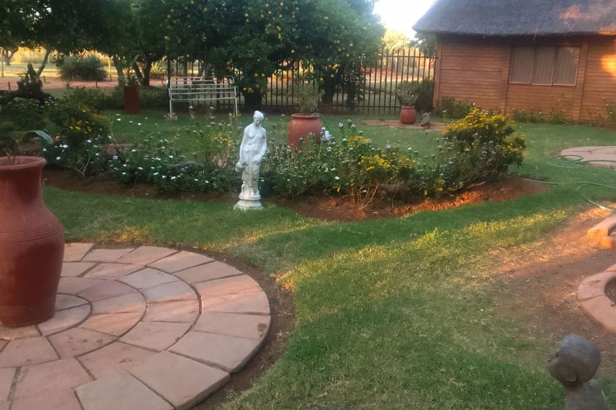 Neat and Well-Maintained Farm with more than 60 fruit trees - Main house and flat. - Photo 3