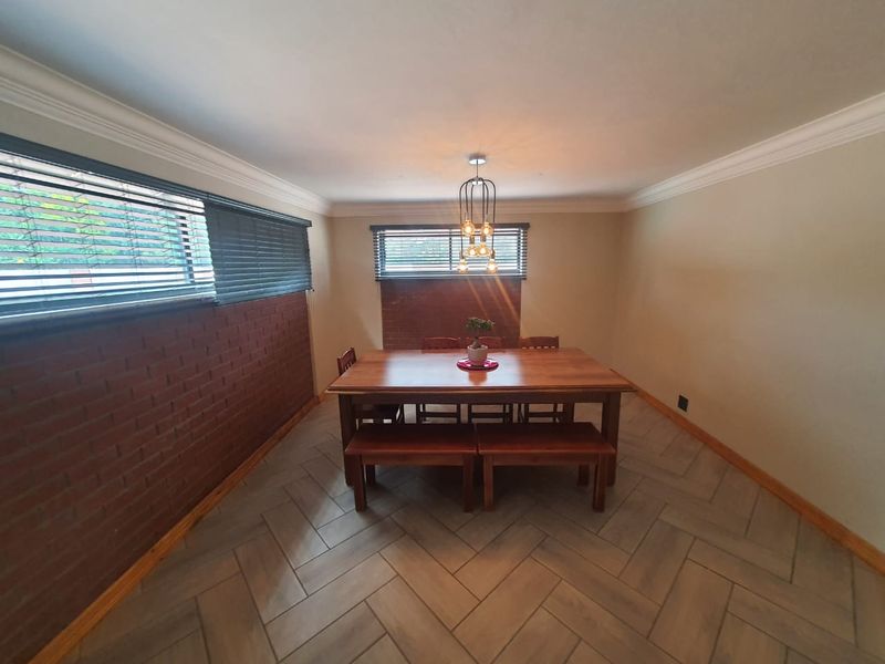 Beautiful Gem in SW 5 Proper - Photo 7