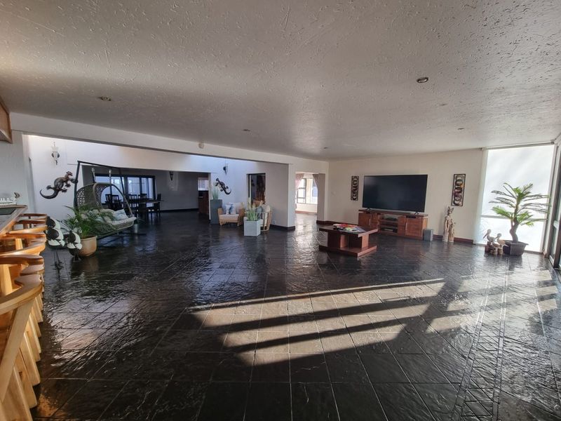 When only the best will do???? Perfect location?? - Photo 10