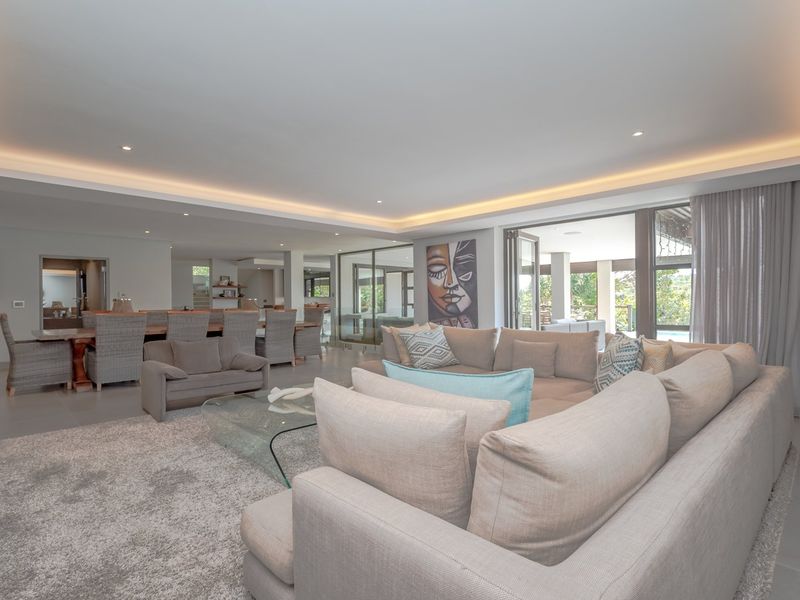 Luxurious Retreat in Zimbali Estate - Photo 10