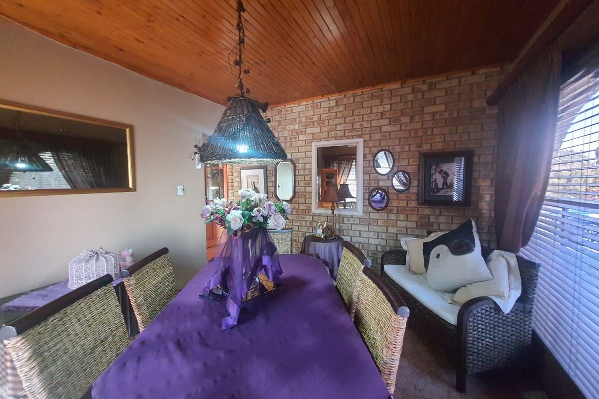 Lovely One Of A Kind Property New To The Market - Photo 4