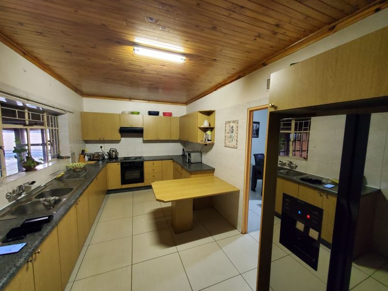 Family home for sale in Vanderbijlpark SW area. - Photo 3