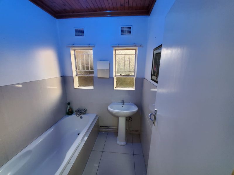 Family home for sale in Vanderbijlpark SW area. - Photo 8