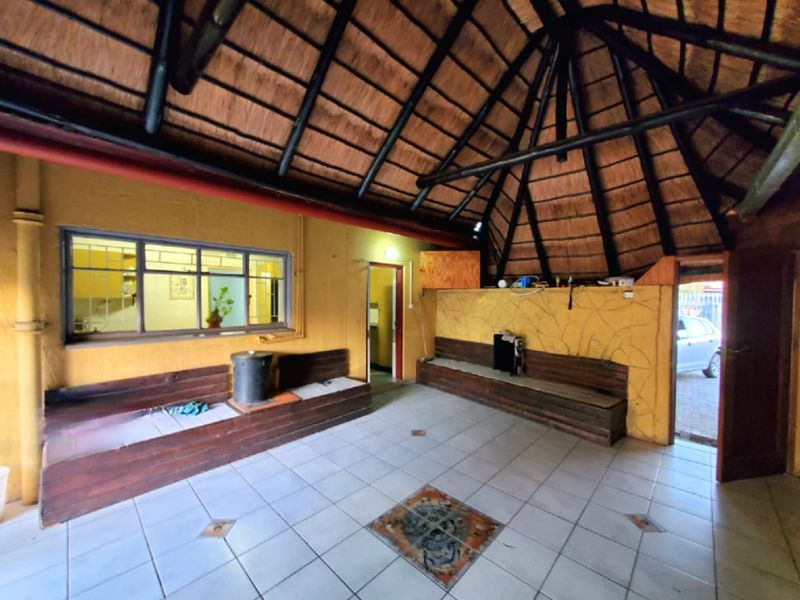 Family home for sale in Vanderbijlpark SW area. - Photo 2