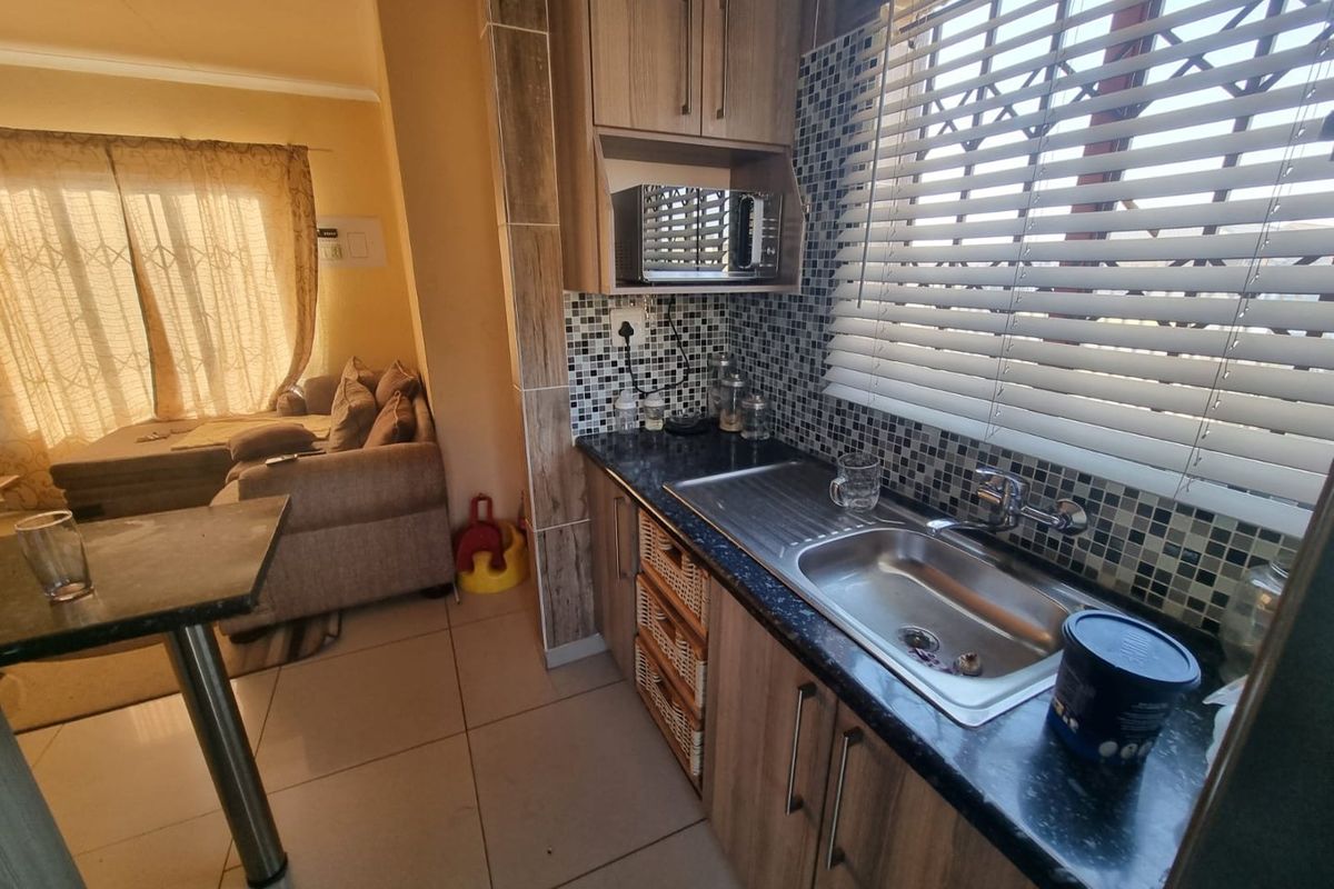 Bargain buy in Miami sands - Photo 3
