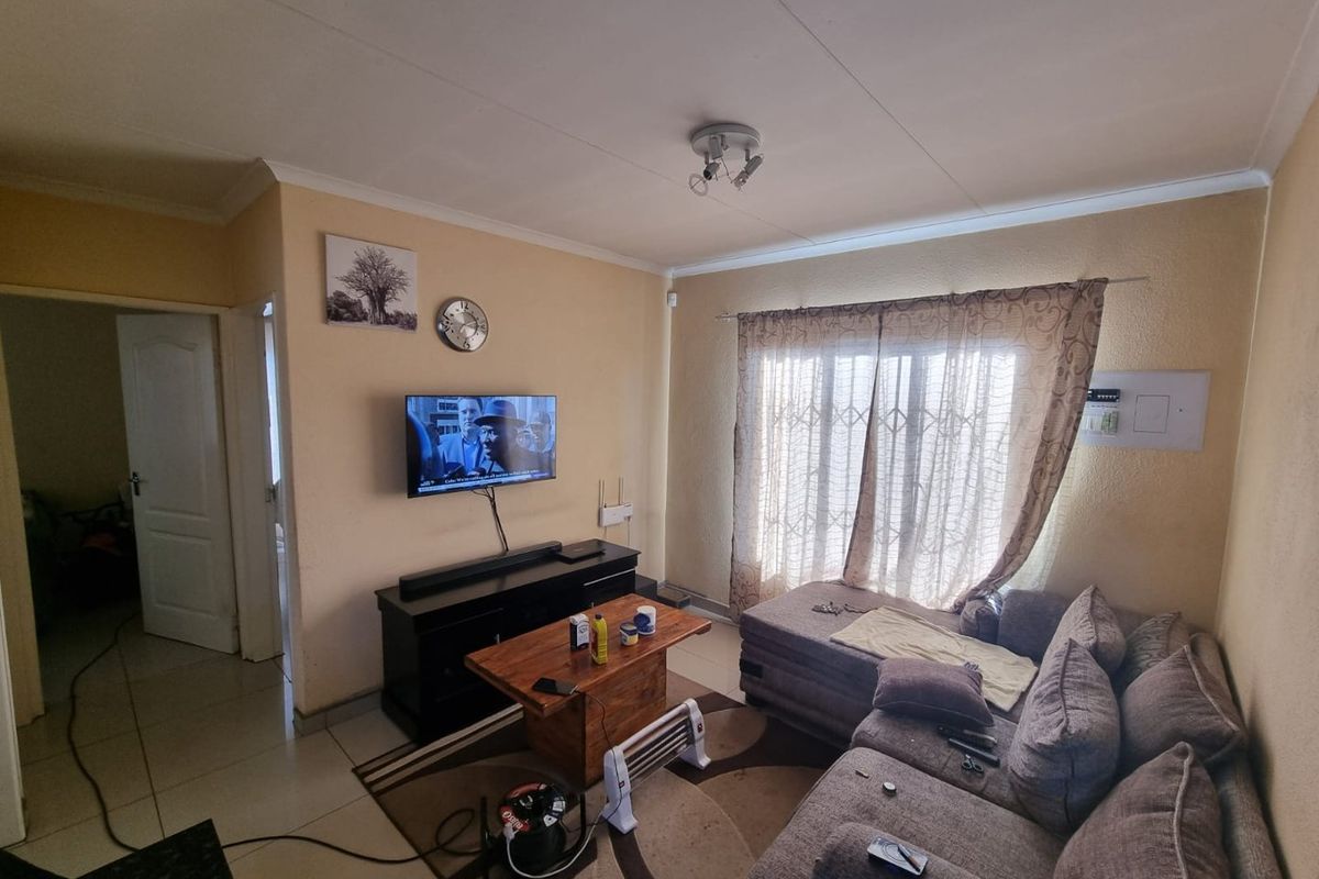 Bargain buy in Miami sands - Photo 2