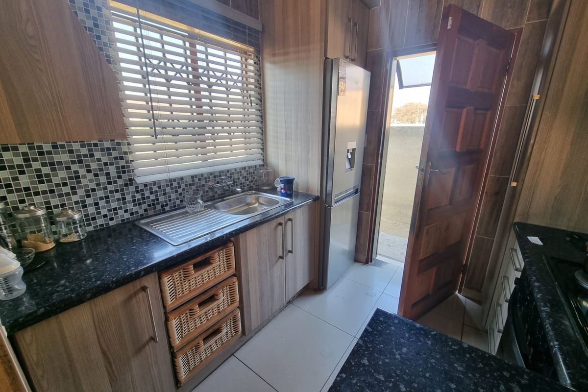 Bargain buy in Miami sands - Photo 4