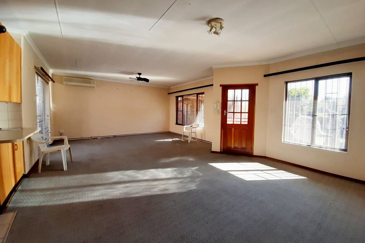 Facebrick Townhouse for sale in Vanderbijlpark SE3 - Photo 3