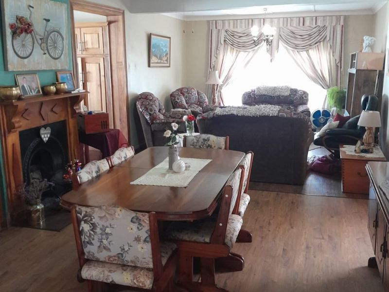 Prime property in a quiet neighborhood for sale in Frankfort. - Photo 5