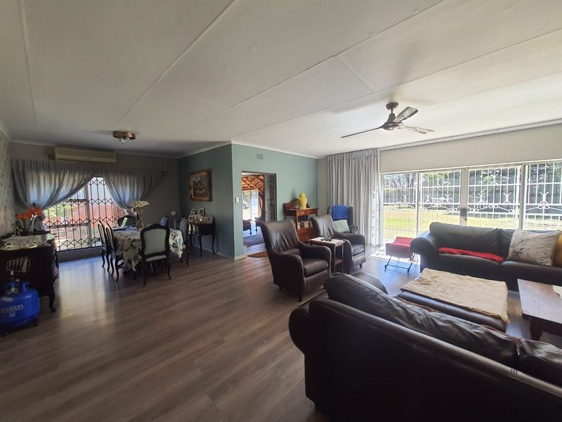 Price REDUCED With R400 000 To Only R1 410 000 (VAT Exclusive) - Photo 9