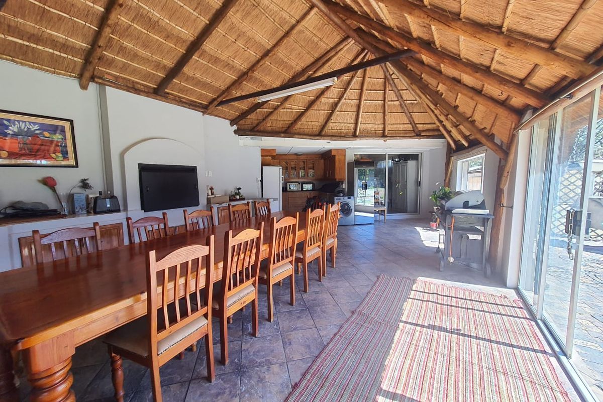 Price REDUCED With R400 000 To Only R1 410 000 (VAT Exclusive) - Photo 2