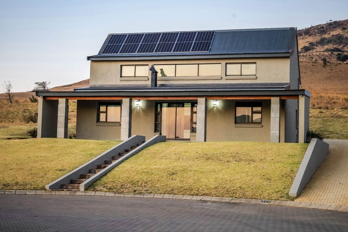 4 Bedroom Country Home in Secure Estate - Photo 4