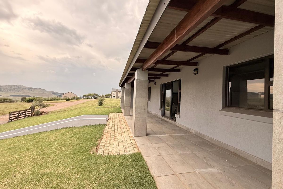 4 Bedroom Country Home in Secure Estate - Photo 5