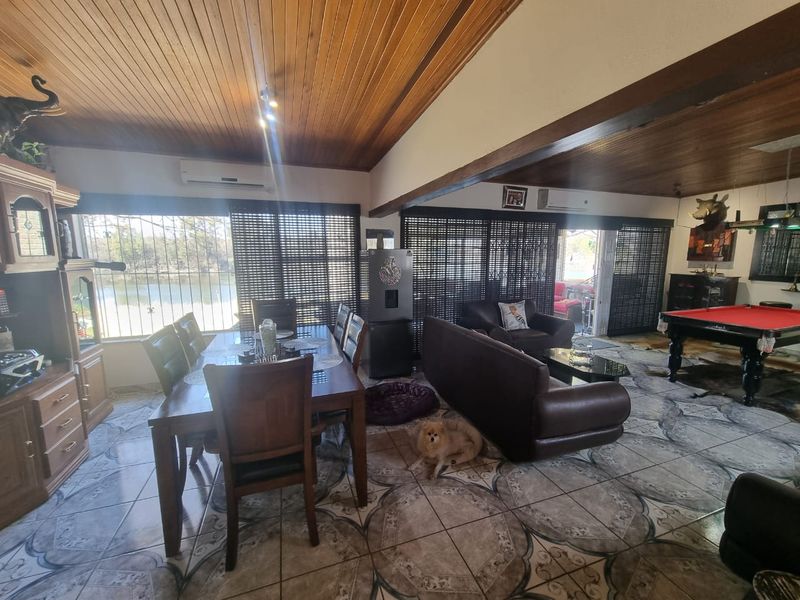 Absolute stunning Riverfront property for sale in Lindequesdrift - Photo 4