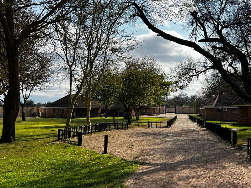 Charming Guesthouse & Business Opportunity For Sale - Photo 2