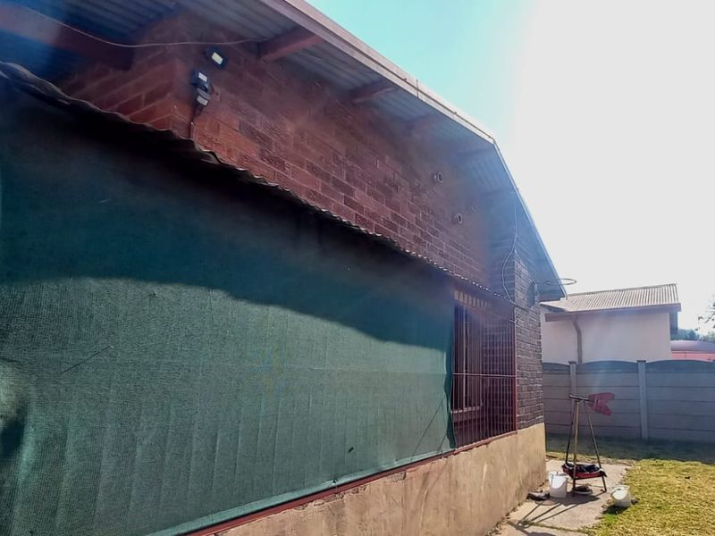 Bargain buy in Vanderbijlpark, CW area. - Photo 7