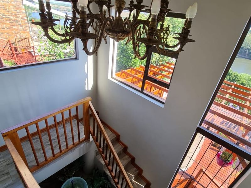 Magnificent 3 Story House for Sale in Vaaloewer - Photo 3