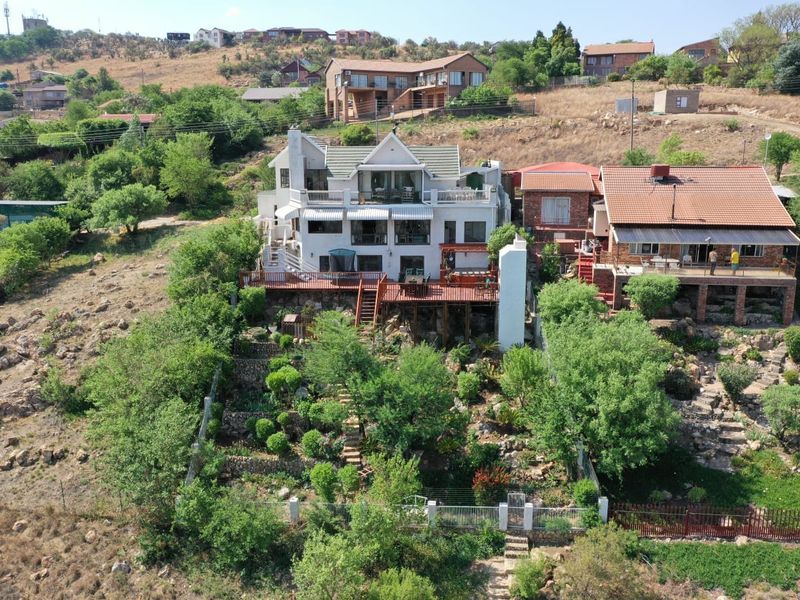 Magnificent 3 Story House for Sale in Vaaloewer - Photo 9