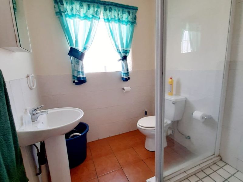Facebrick townhouse for sale in Sasolburg in popular complex - Photo 7