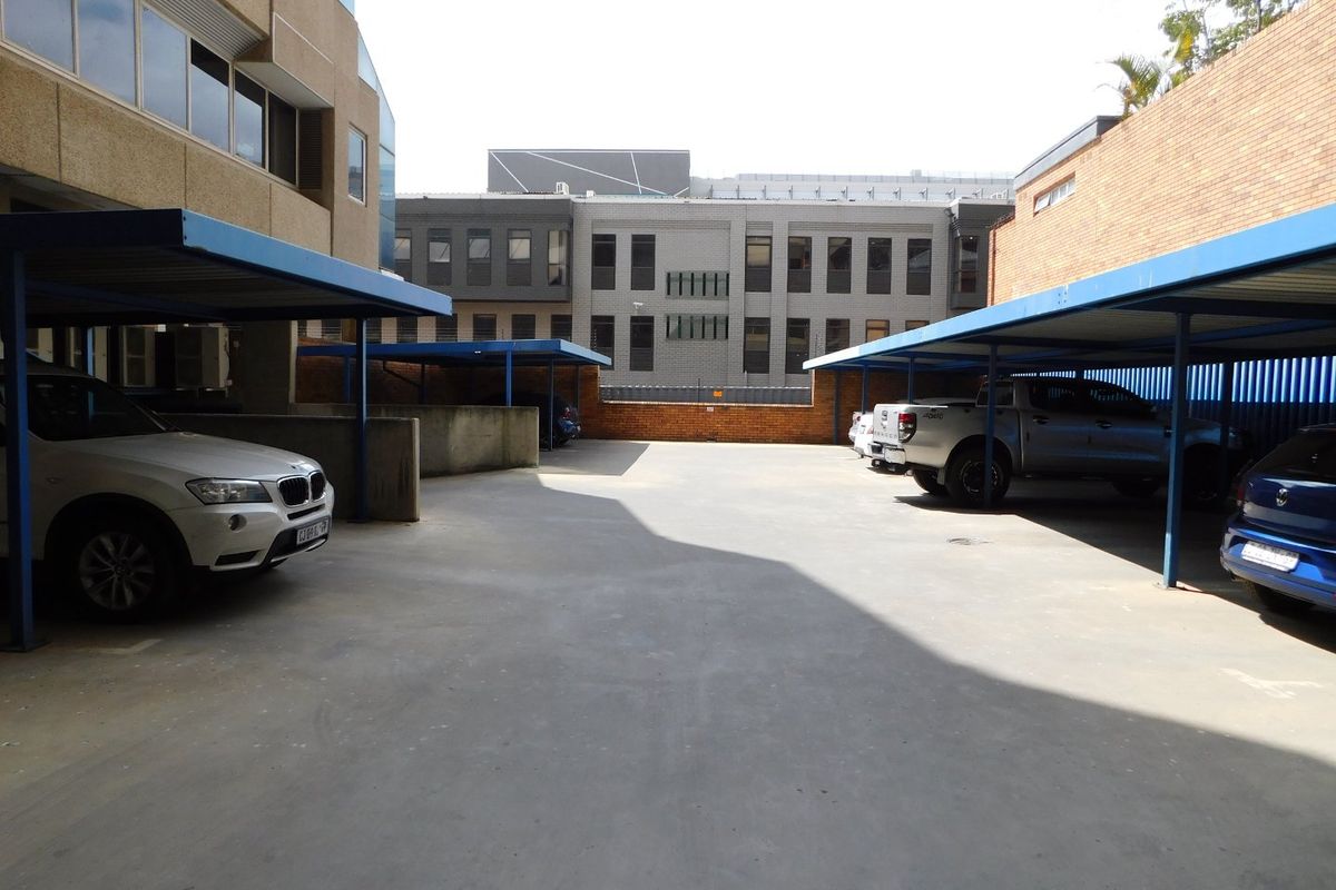 Entire Floor Available In An Iconic Landmark Building. - Photo 5