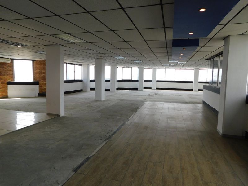 Entire Floor Perfect For Call Centres / Adult Education Businesses. - Photo 9