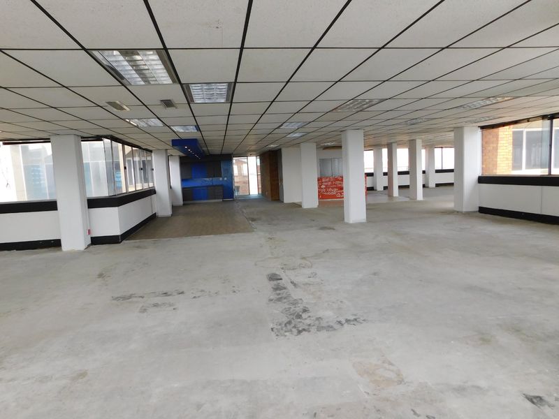 Entire Floor Perfect For Call Centres / Adult Education Businesses. - Photo 8