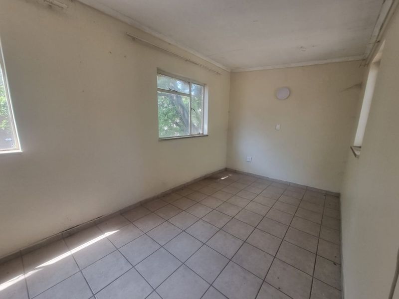 Bachelors flat for sale in Vereeniging CBD - Photo 4