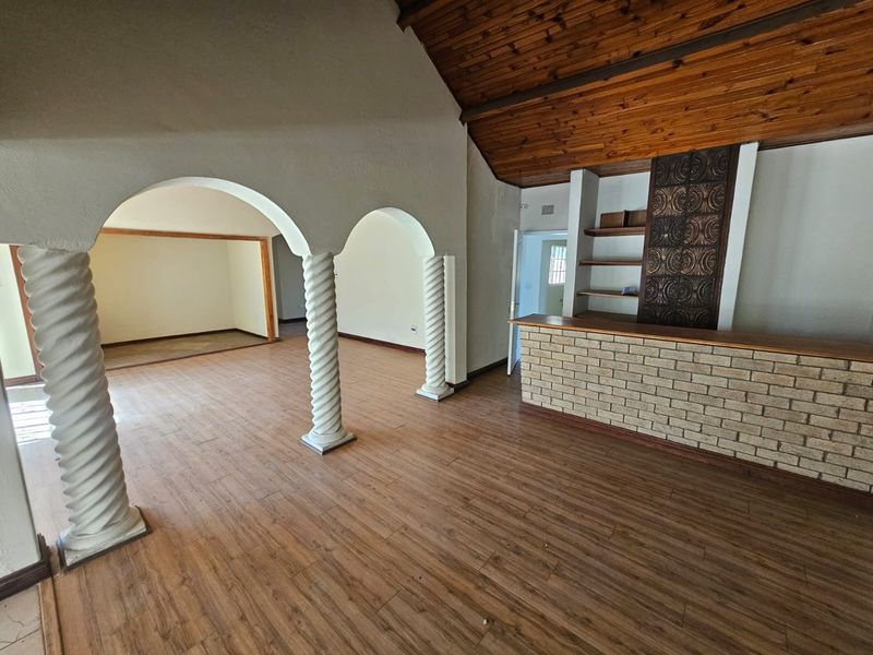 *For Sale: Stunning Newly Renovated Home in Three Rivers* - Photo 9